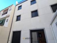 Piso de nueva construcción en Av. Maria Cristina con 3 habitaciones